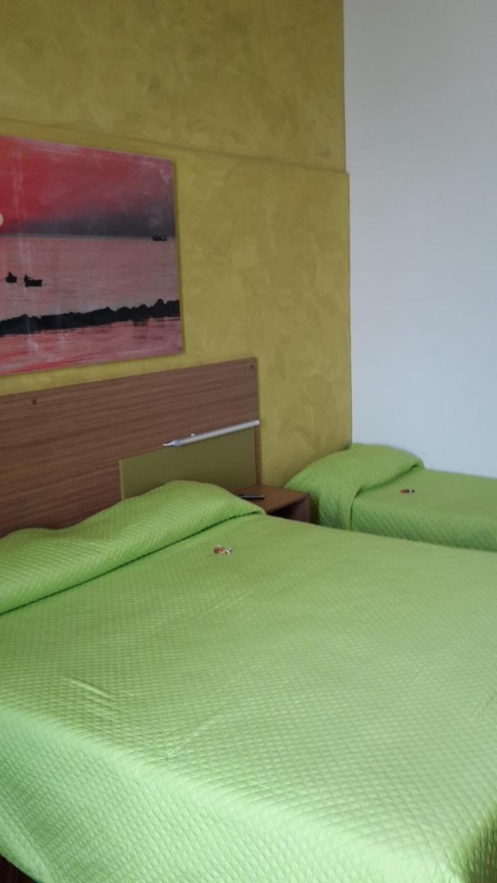 B&B Al Porto 비쉘리에 외부 사진